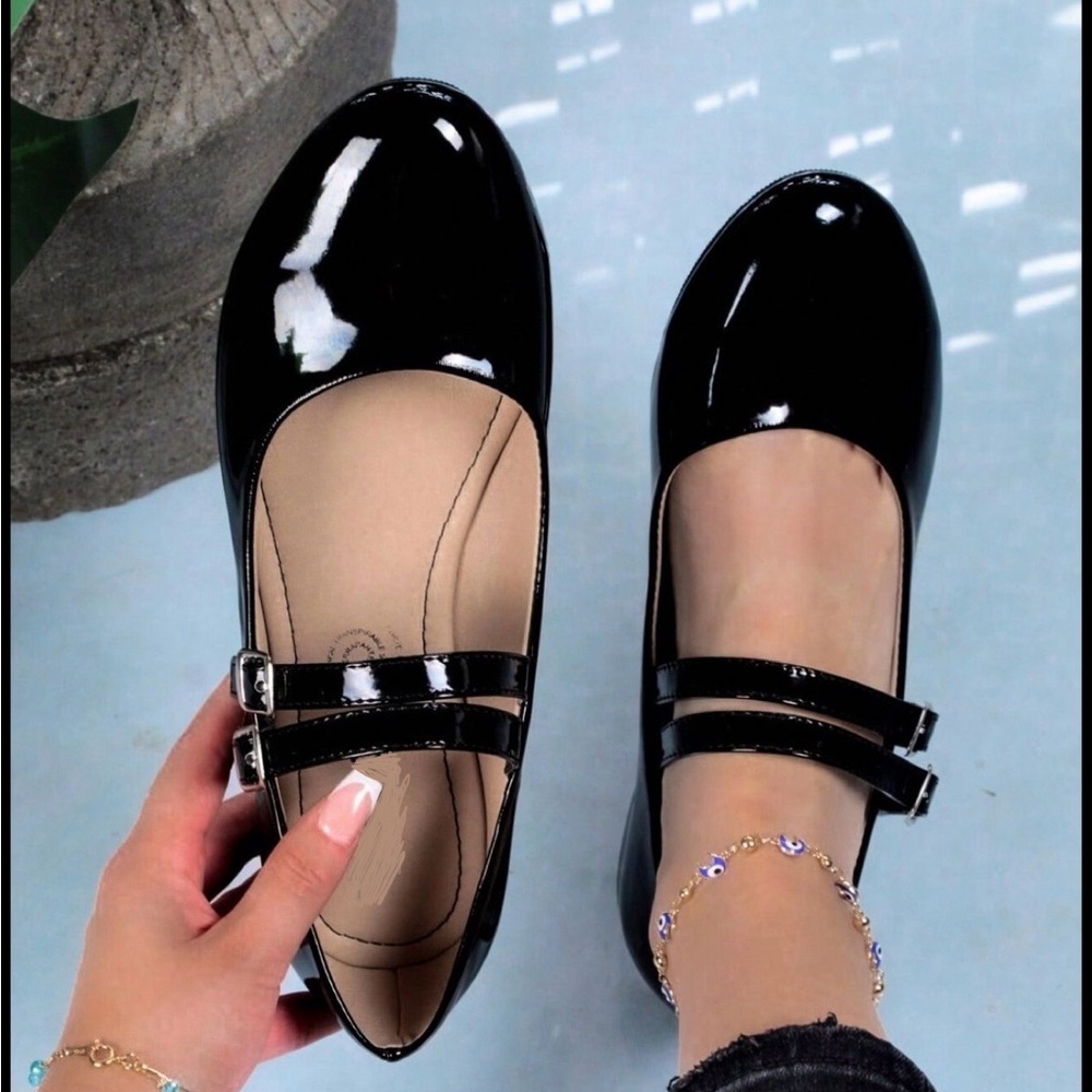 American Eagle Black Flats with Double Strap Design